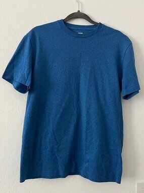 The North Face Blue T-Shirt Men’s Medium Layering Tee Basic Wardrobe Staple